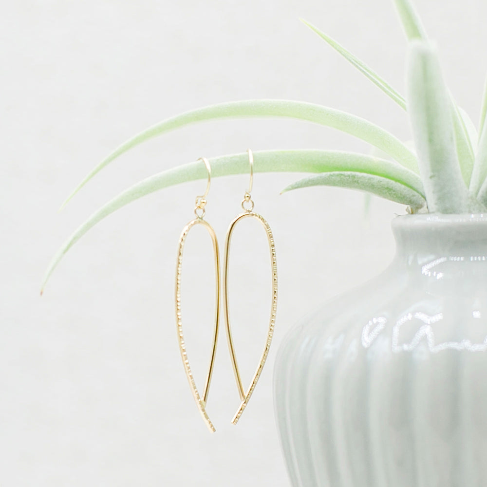 Oval Dangle Earrings in 14k Gold Filled - RIPPLE