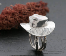 Silver Freeform Pearl Ring Size 6